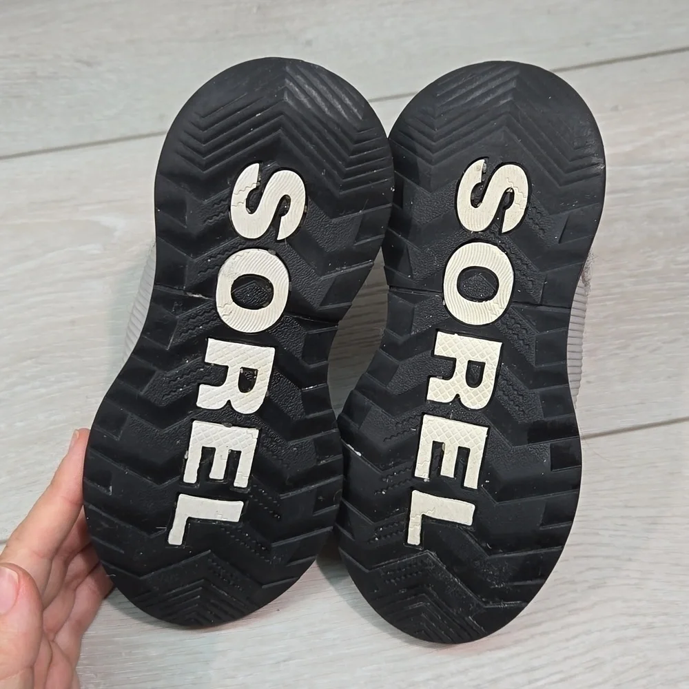 Sorel Kids Unisex Ankle Sneakers Waterproof Boots shoes sz 12 toddler